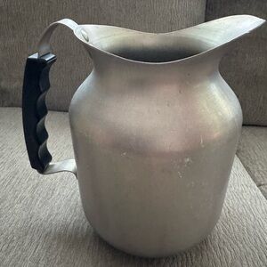 Vintage Halenware No 745 cooking pot